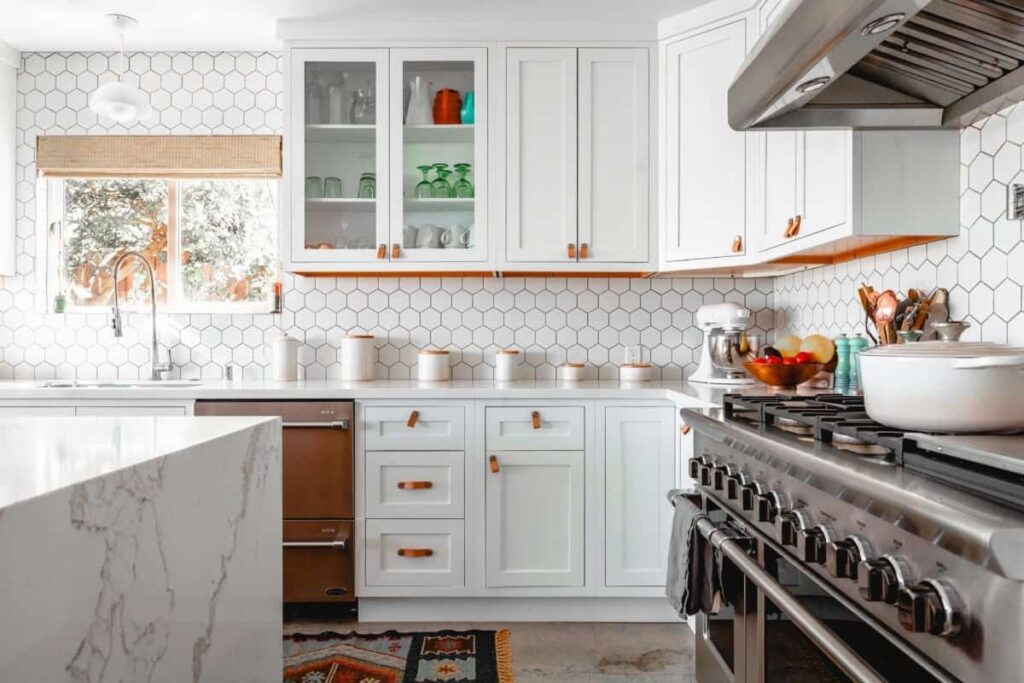 Refinishing Cabinets Before Selling Your Home
