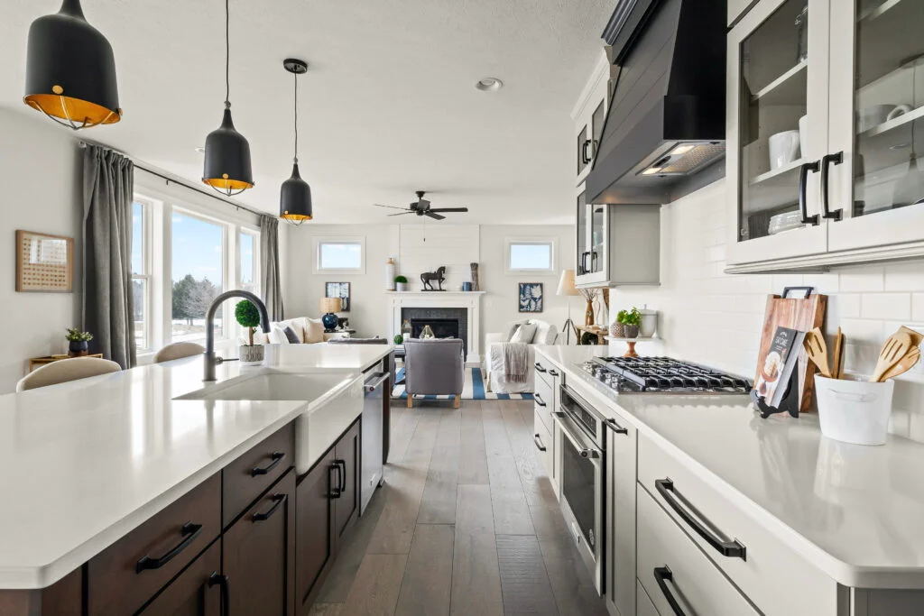 Farmhouse Kitchen Island Layout Ideas for Open Floor Plans